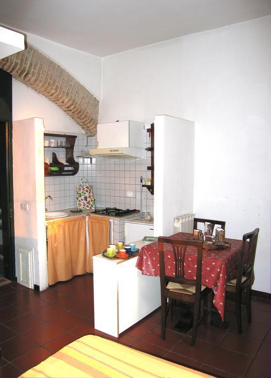 Residenza Turrena Aparthotel Перуджа Стая снимка
